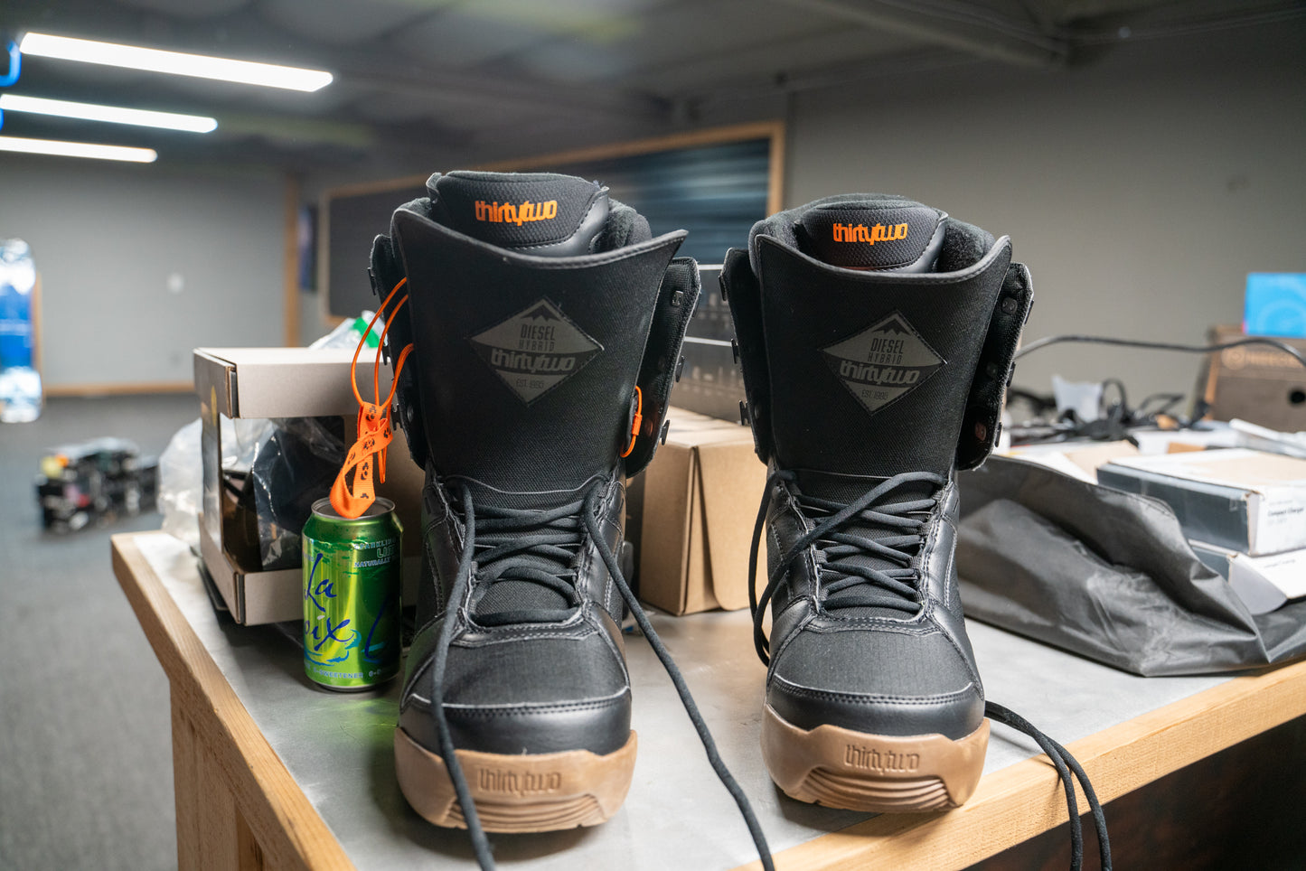 ThirtyTwo Diesel Hybrid Snowboard Boots (Black/Gum, 12) 2023/24 - Openbox - ThirtyTwo Snowboard Boots