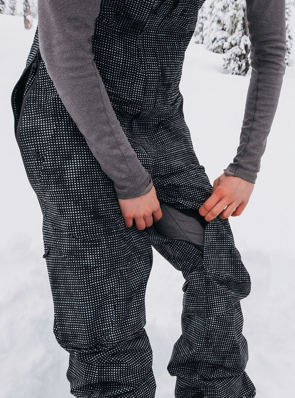 Women's Burton [ak] Kimmy GORE-TEX 2L Bib Pants Offset Snow Pants
