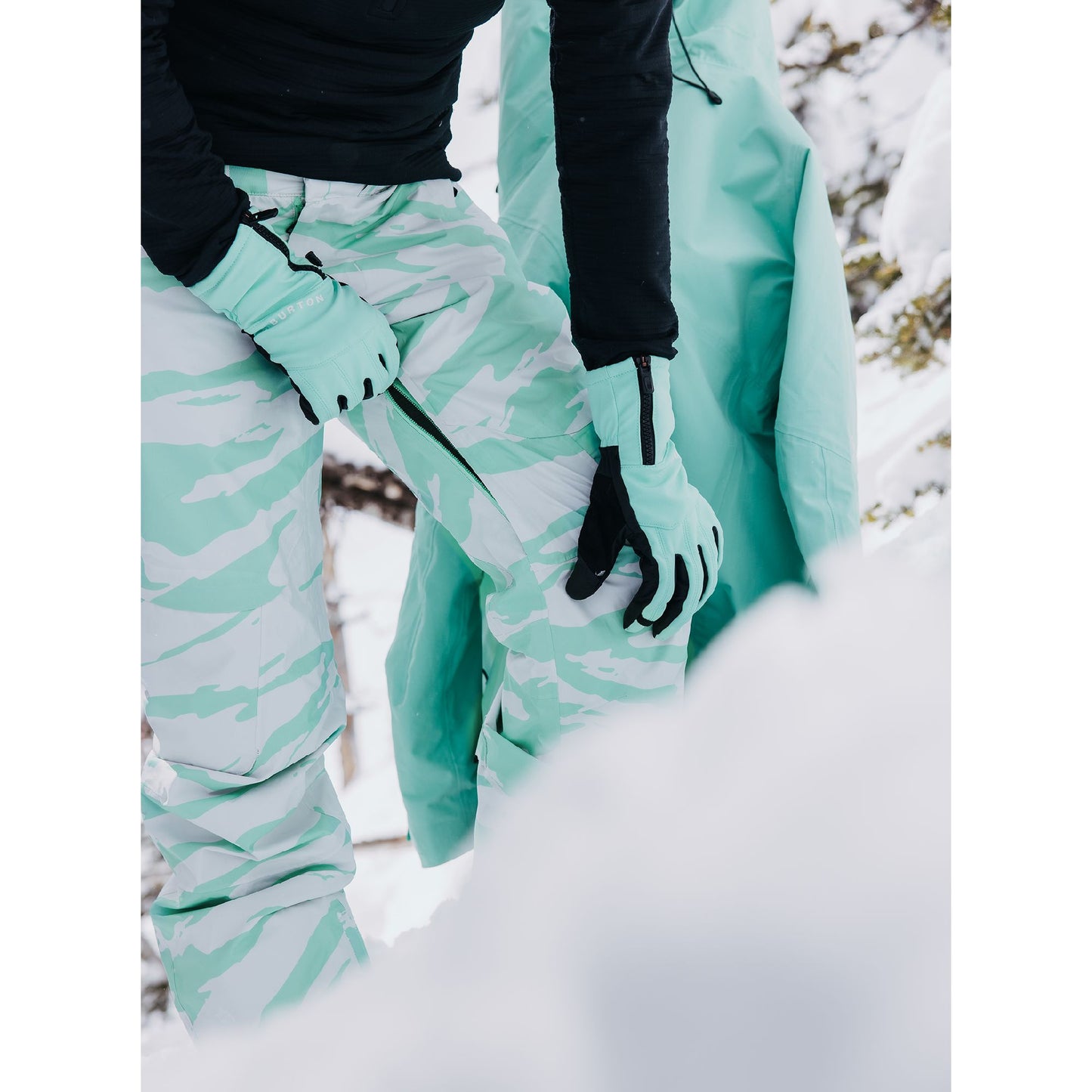 Women's Burton [ak] Summit GORE-TEX 2L Insulated Pants Oversized Zebra - Burton Snow Pants