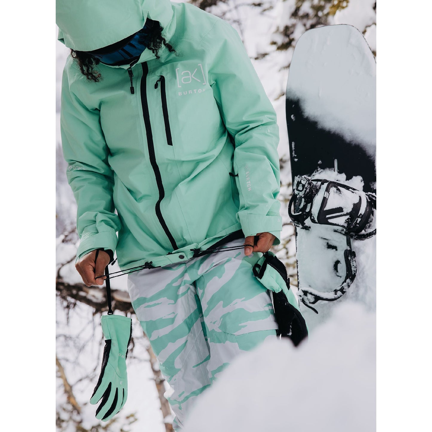 Women's Burton [ak] Upshift GORE-TEX 2L Jacket Powder Mint - Burton Snow Jackets