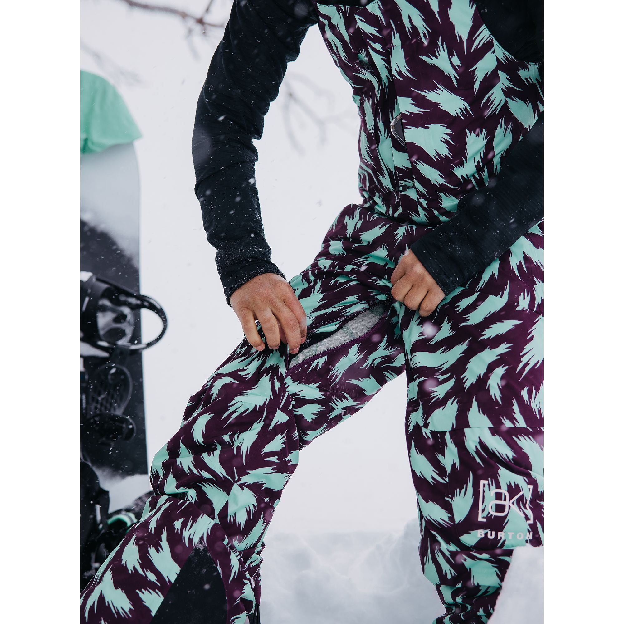 Women's Burton [ak] Kimmy GORE-TEX 2L Bib Pants – Dreamruns.com