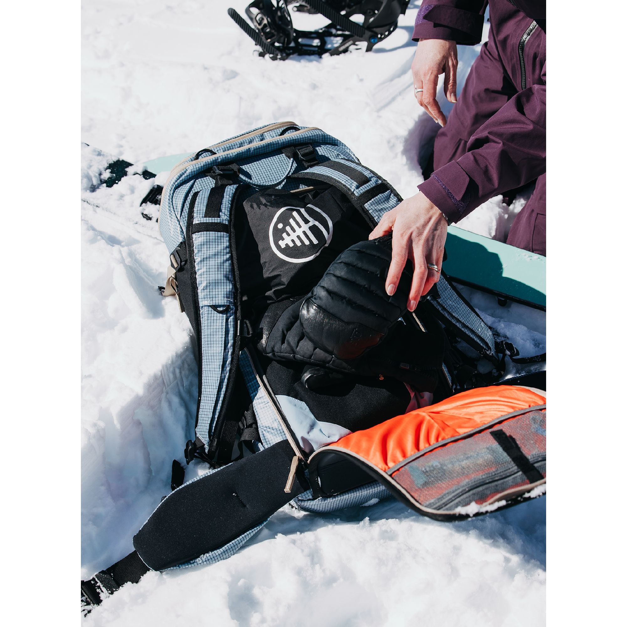 Burton [ak] Dispatcher 25L Backpack – Dreamruns.com